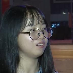 DƬ